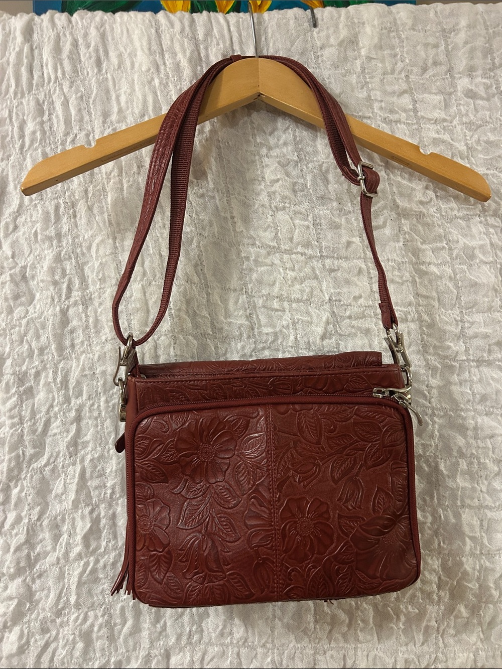 Gun Tote’n Mamas Concealed Carry Burgundy Embossed Leather Bag